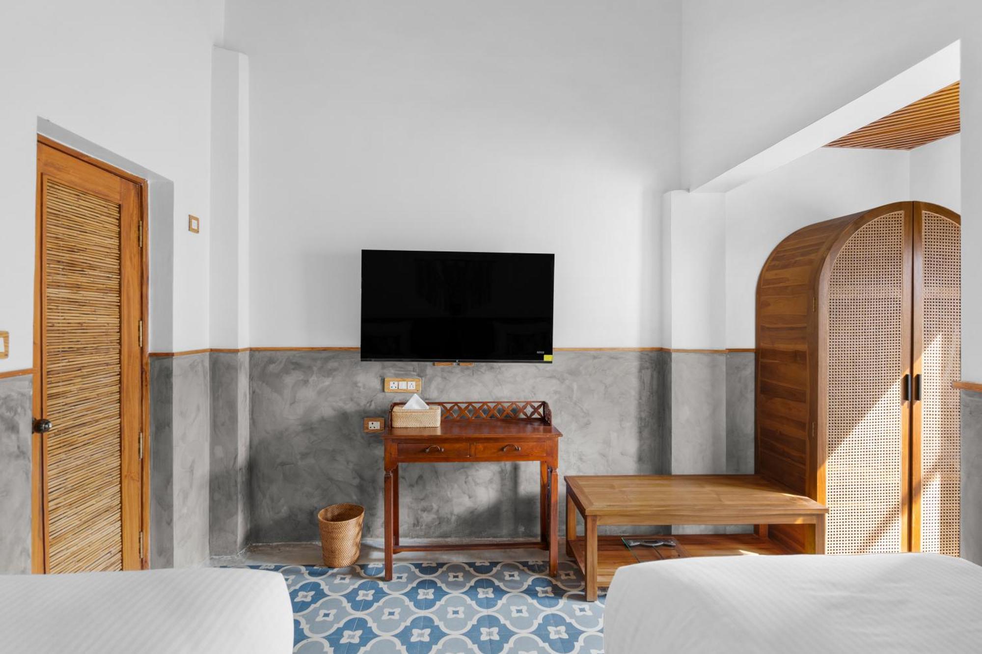Hotel Azora By Ayatana, Goa