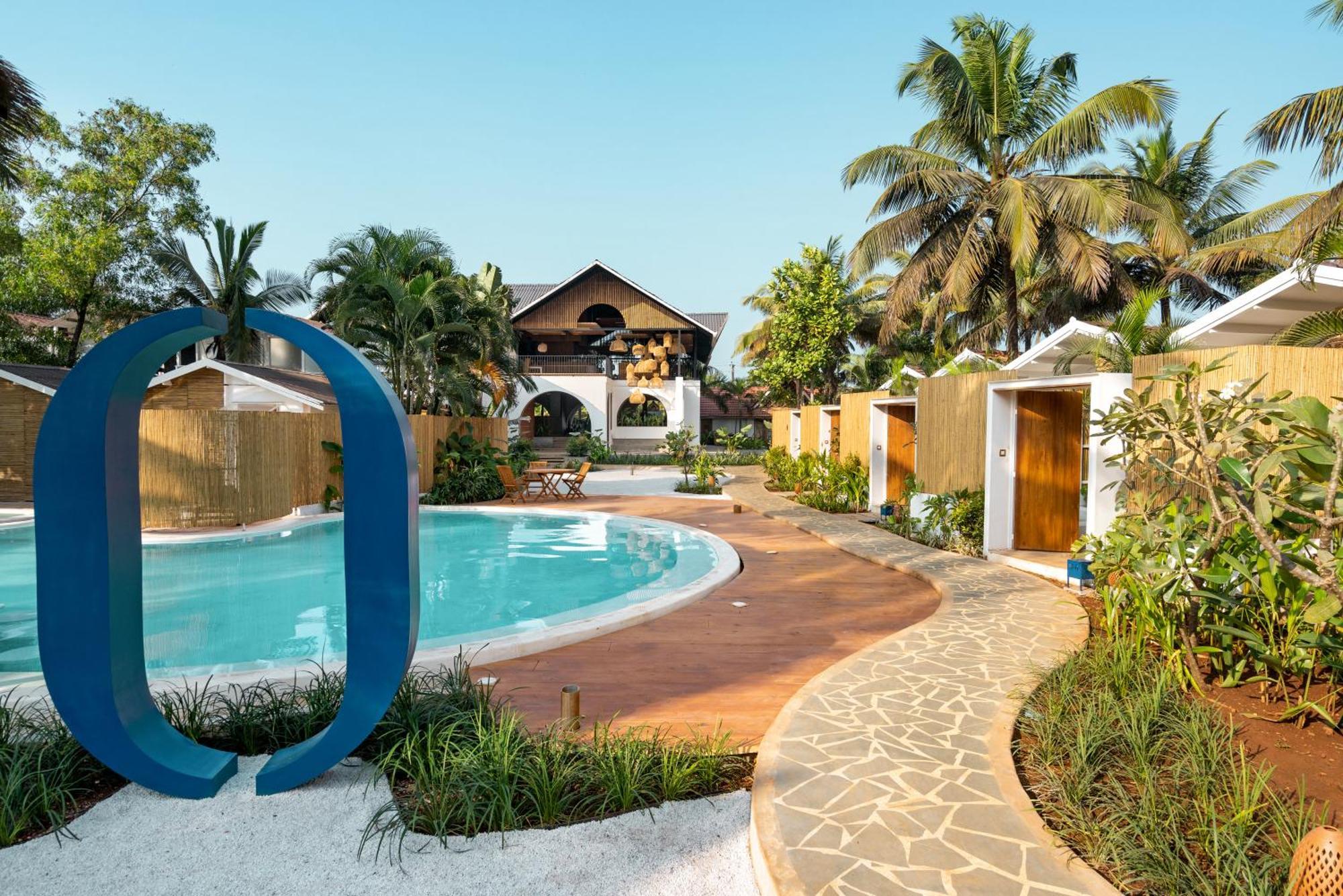 Hotel Azora By Ayatana, Goa 4*